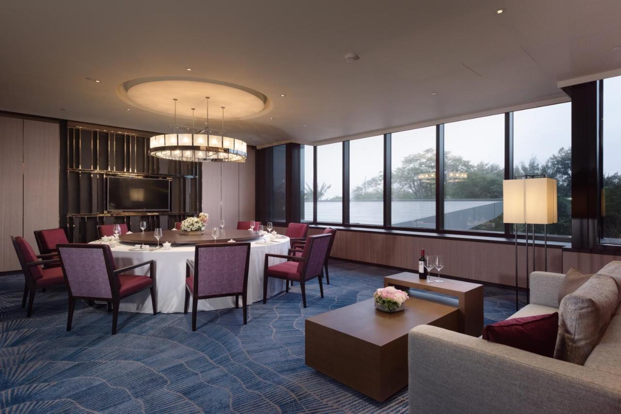Hotel Crowne Plaza Tainan By Ihg Zewnętrze zdjęcie The Club at The Landmark, Hong Kong