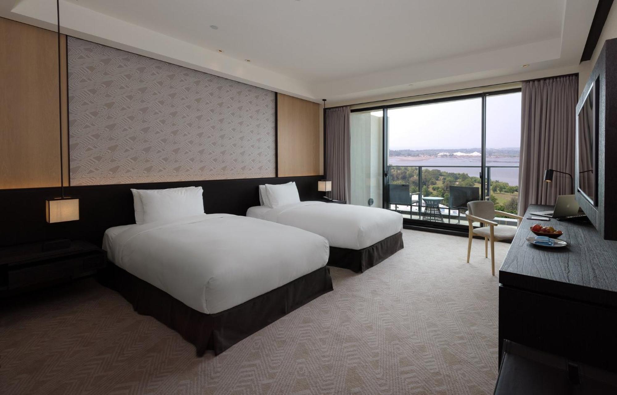 Hotel Crowne Plaza Tainan By Ihg Zewnętrze zdjęcie Deluxe Room