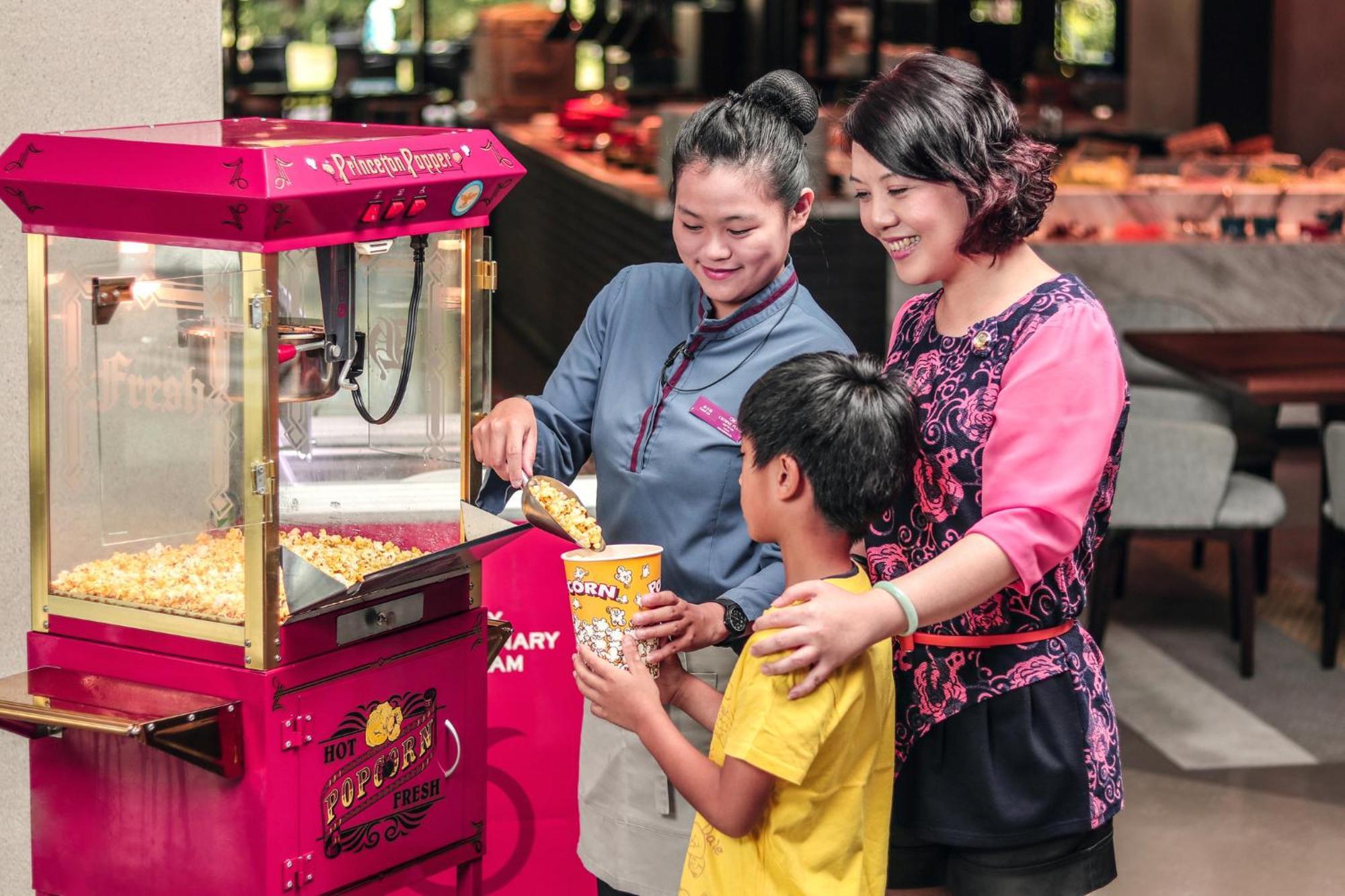 Hotel Crowne Plaza Tainan By Ihg Zewnętrze zdjęcie A popcorn machine